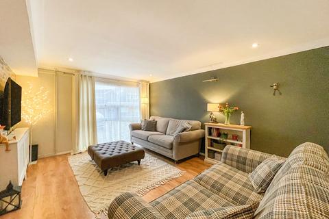 3 bedroom chalet for sale, Fairlawn, Swindon SN3