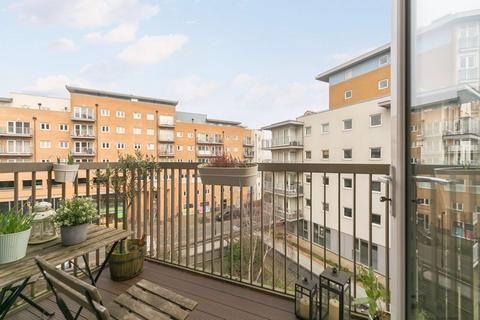 136 Whitestone Way, Croydon, CR0 4FG