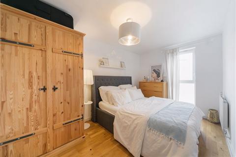 136 Whitestone Way, Croydon, CR0 4FG
