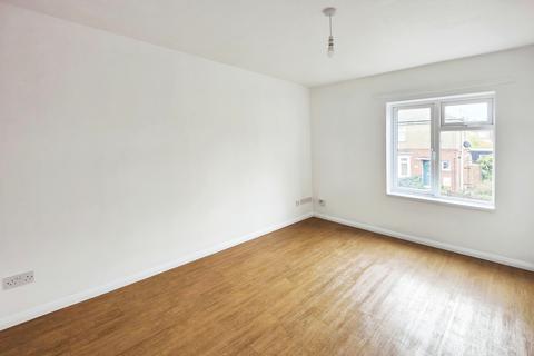 1 bedroom apartment to rent, George Street, Higham Ferrers, NN10 8JJ