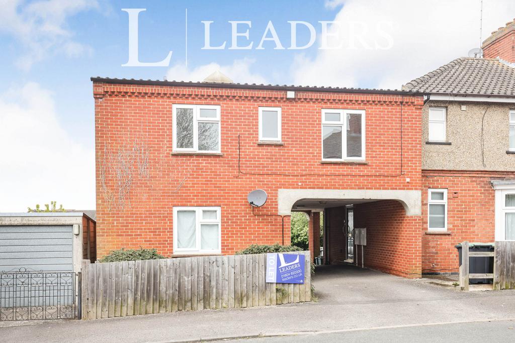 Street, Higham Ferrers, NN10 8JJ 1 bed apartment £700 pcm (£