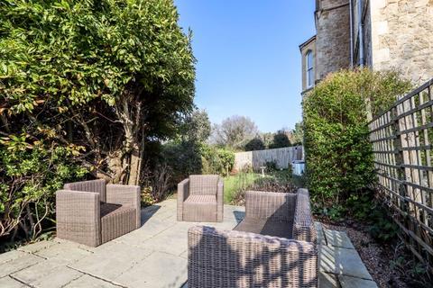 2 bedroom apartment for sale, Cambridge Road, Clevedon