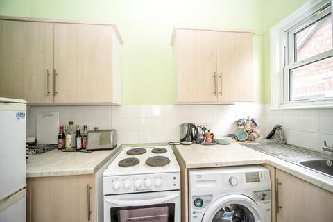 1 bedroom flat to rent, Merton Road, Bedford, MK40 3AF