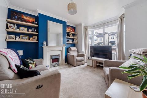 94 Burnway, Hornchurch, RM11 3SQ