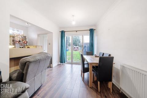 94 Burnway, Hornchurch, RM11 3SQ