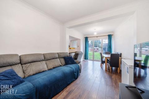 94 Burnway, Hornchurch, RM11 3SQ