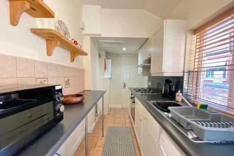 3 bedroom terraced house to rent, Foden Street, Stoke-On-Trent, ST4