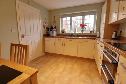 43 Shakespeare Drive, Penkridge, Stafford, ST19 5QZ