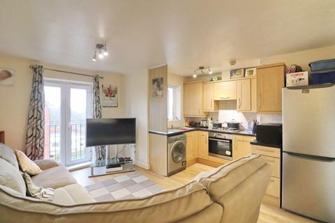 2 bedroom apartment for sale, Fernbeck Close, Bolton BL4