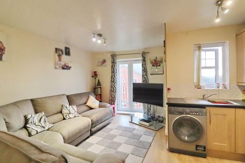 2 bedroom apartment for sale, Fernbeck Close, Bolton BL4