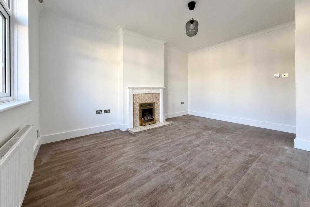 Apartment in London - View 2