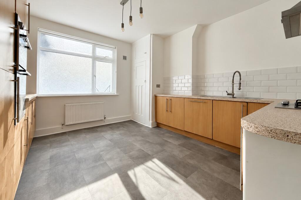 Apartment in London - View 3