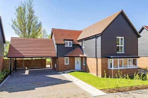 4 bedroom detached house for sale, Woodacre, D'arcy Road, CO5