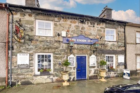 Restaurant for sale, Market Square, Tremadog, Porthmadog, Gwynedd, LL49