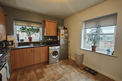 2 bedroom flat to rent, Temple Court, Wakefield, West Yorkshire, WF1