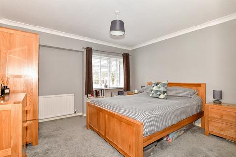 162 Highview, Vigo, Gravesend, DA13 0UT