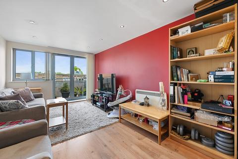 1 bedroom apartment for sale, Azure House, Agate Close, London, NW10