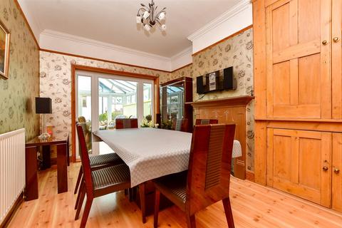 5 Kings Lane, Sutton, SM1 4PB