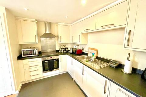 1 bedroom flat for sale, Clarke Court, 64 High Street, Egham, Surrey, TW20