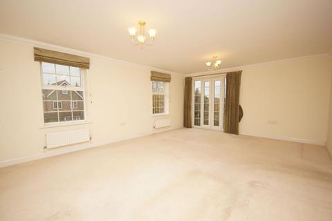 2 bedroom flat for sale, Wheat House, Goring Court, Steyning, West Sussex, BN44 3QJ