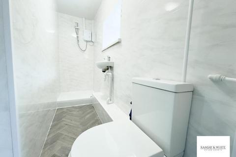 2 River Row, Abercynon, Mountain Ash, CF45 4TB