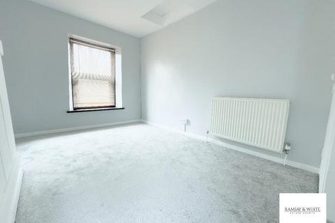 2 River Row, Abercynon, Mountain Ash, CF45 4TB