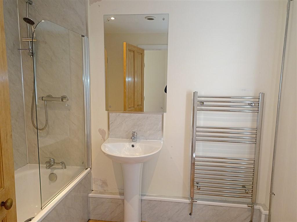 Troedyrhiw 1 - Bathroom