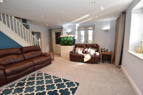4 bedroom detached house to rent, Ribble Lane, Chatburn, BB7 4AG