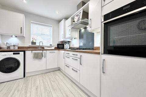 118 Y Dolydd, Cwmdare, Aberdare, CF44 8EQ