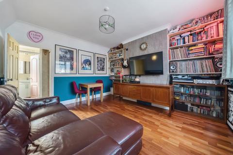 3 bedroom terraced house for sale, Middle Park Avenue, London