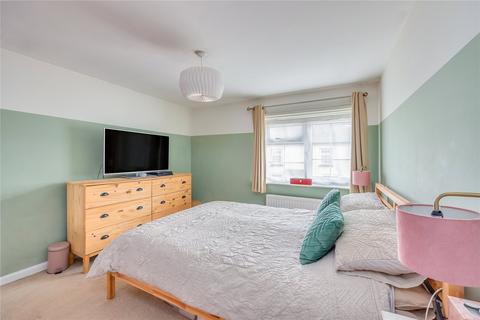 2 bedroom end of terrace house for sale, High Street, Toddington, Bedfordshire, LU5