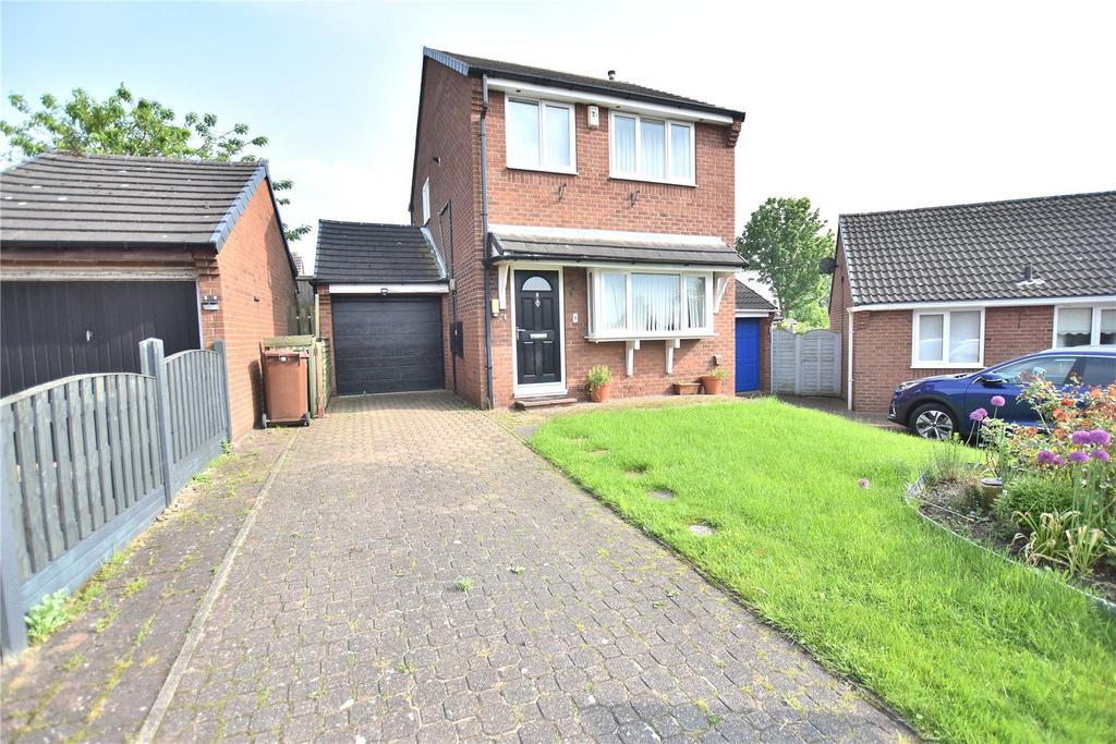 Colton Garth, Leeds, West Yorkshire 3 bed detached house for sale £