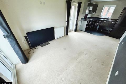 2 bedroom flat for sale, Kirkpatrick Drive, Stourbridge