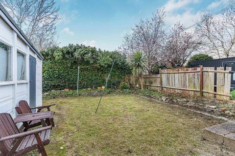 29 Farndale Crescent, Greenford, UB6 9LL