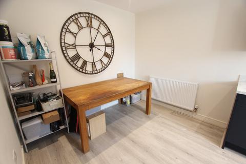 4 Teal Walk, Biddenham, Bedford, MK40 4UD