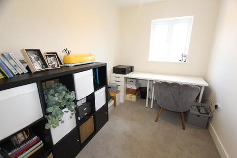 4 Teal Walk, Biddenham, Bedford, MK40 4UD