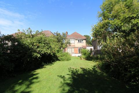 19 Hayes Chase, West Wickham, BR4 0HU