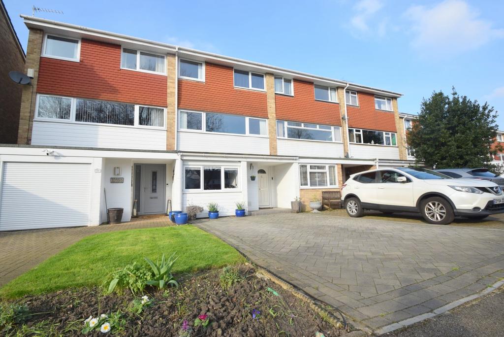 Birch Grove, Windsor, Berkshire, SL4 4 bed terraced house for sale £