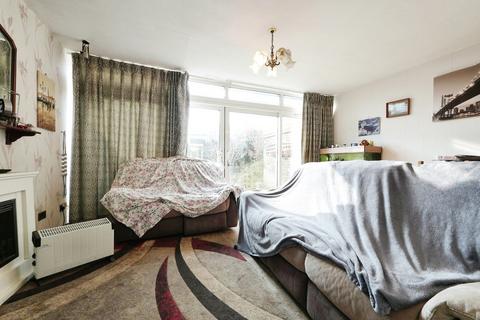 3 bedroom semi-detached house for sale, Northwood Park, Leeds LS26