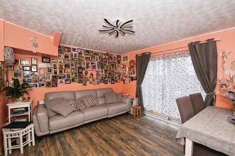 2 bedroom end of terrace house for sale - Medlock Crescent, Spalding PE11