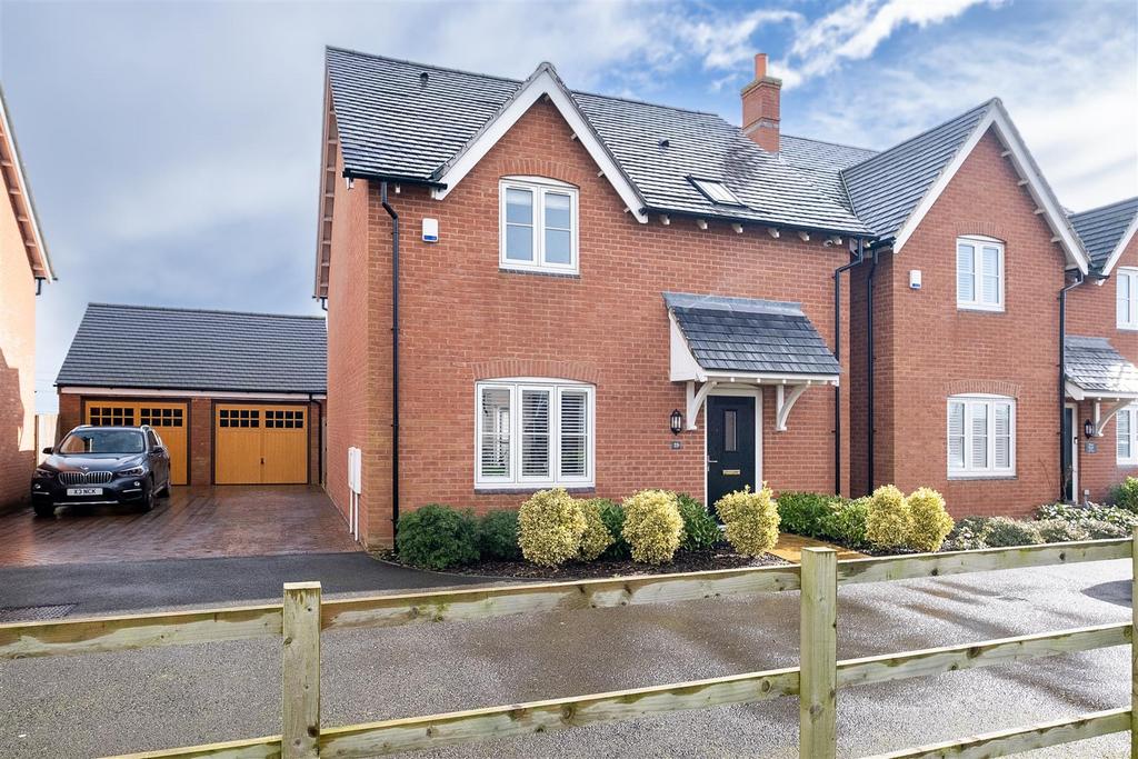 Manor Lane, Harlaston, Tamworth 3 bed detached house for sale £390,000