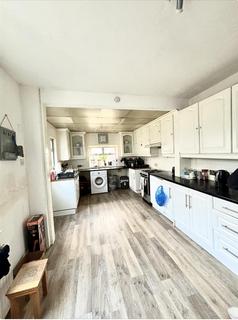 3 bedroom semi-detached house for sale, North Road, Westcliff-On-Sea