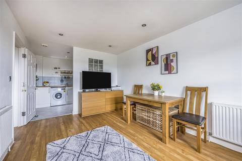 2 bedroom penthouse for sale, Suffolk Road, Bournemouth