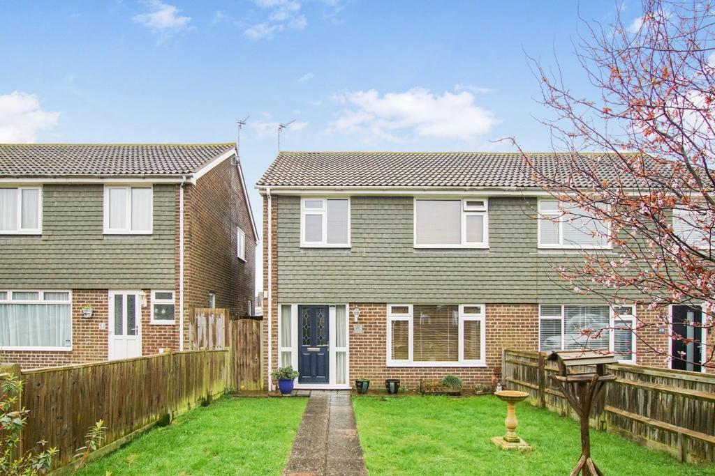 Aylesbury Avenue, Eastbourne BN23 3 bed semidetached house for sale £325,000