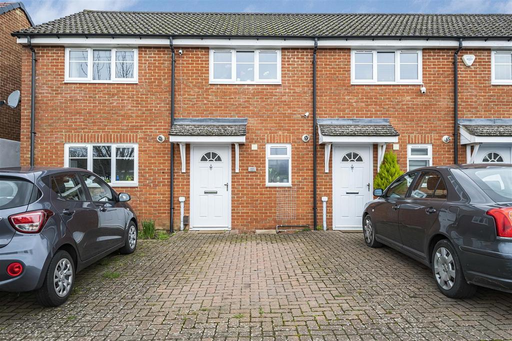 Wren Cottage, Royal Avenue, Calcot... 2 bed townhouse for sale £315,000