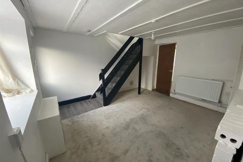 3 Cae Du Bach, Llanelli, SA15 3AQ