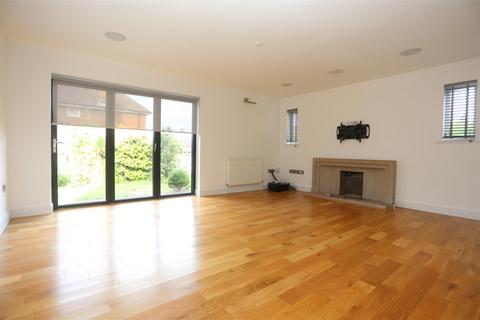 4 bedroom house to rent - Dyke Road,,Hove