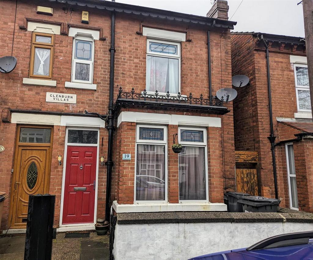 Wharncliffe Road 3 bed townhouse for sale £169,950