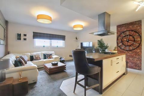 2 bedroom flat for sale, Mulberry Square, Renfrew