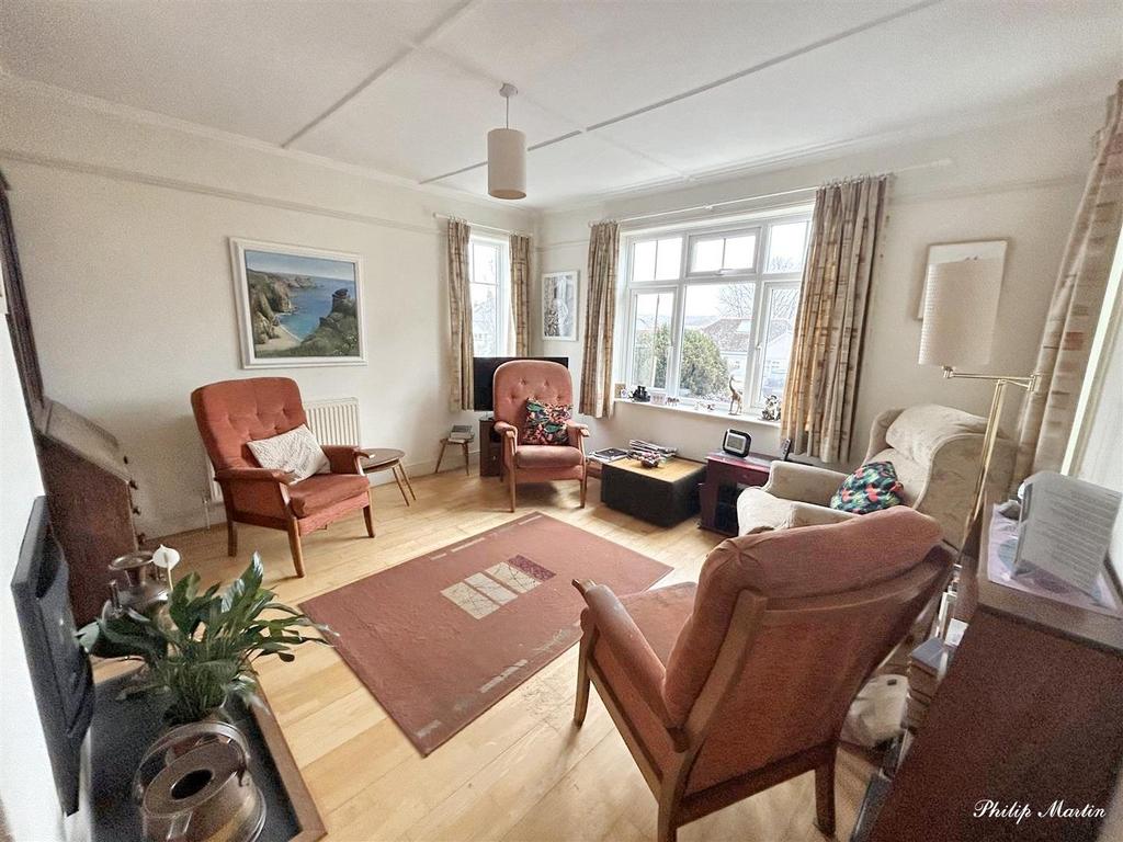 Sitting room.jpg
